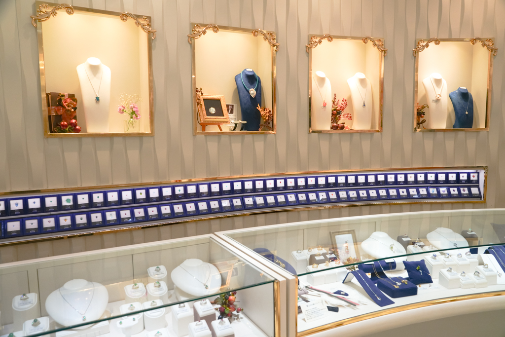 20251106_hanajima-02